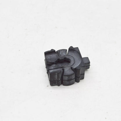 NEW BMW X5 E70 RADIATOR RUBBER MOUNTING 17117553480 ORIGINAL