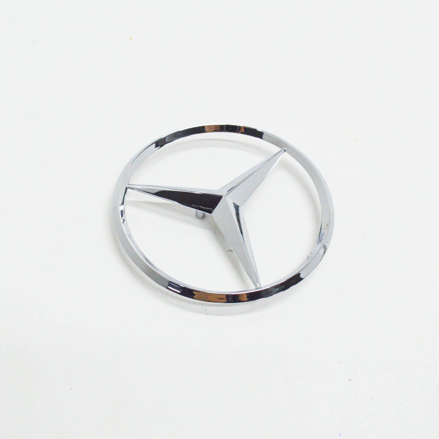 NEW MERCEDES BENZ CLK C209 REAR TRUNK BOOT BADGE EMBLEM A2097580058 ORIGINAL