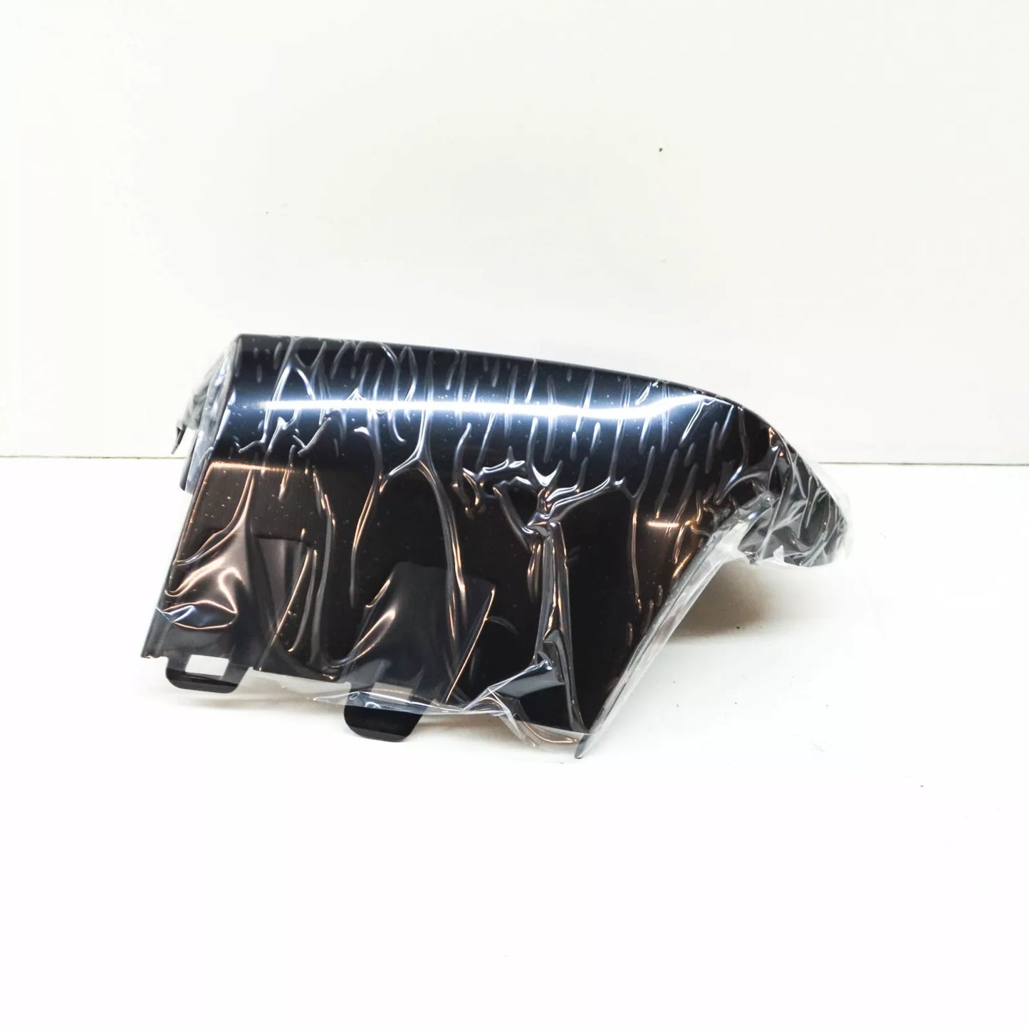 NEW BMW 3 G20 FRONT BUMPER LOWER RIGHT AIR INLET FINISHER 51117471518 ORIGINAL