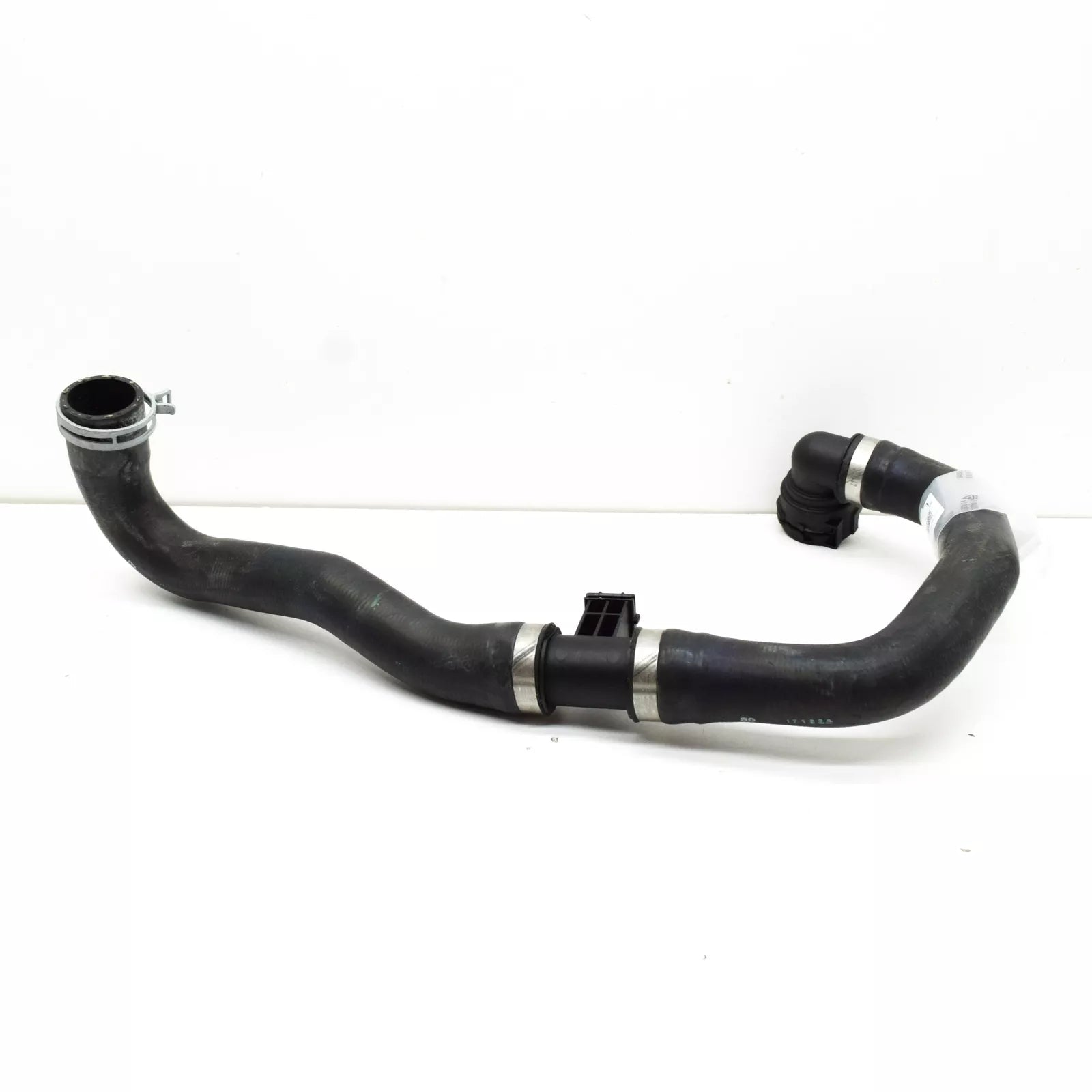 NEW MERCEDES-BENZ A W177 RIGHT COOLANT WATER RADIATOR HOSE A2475011082 ORIGINAL