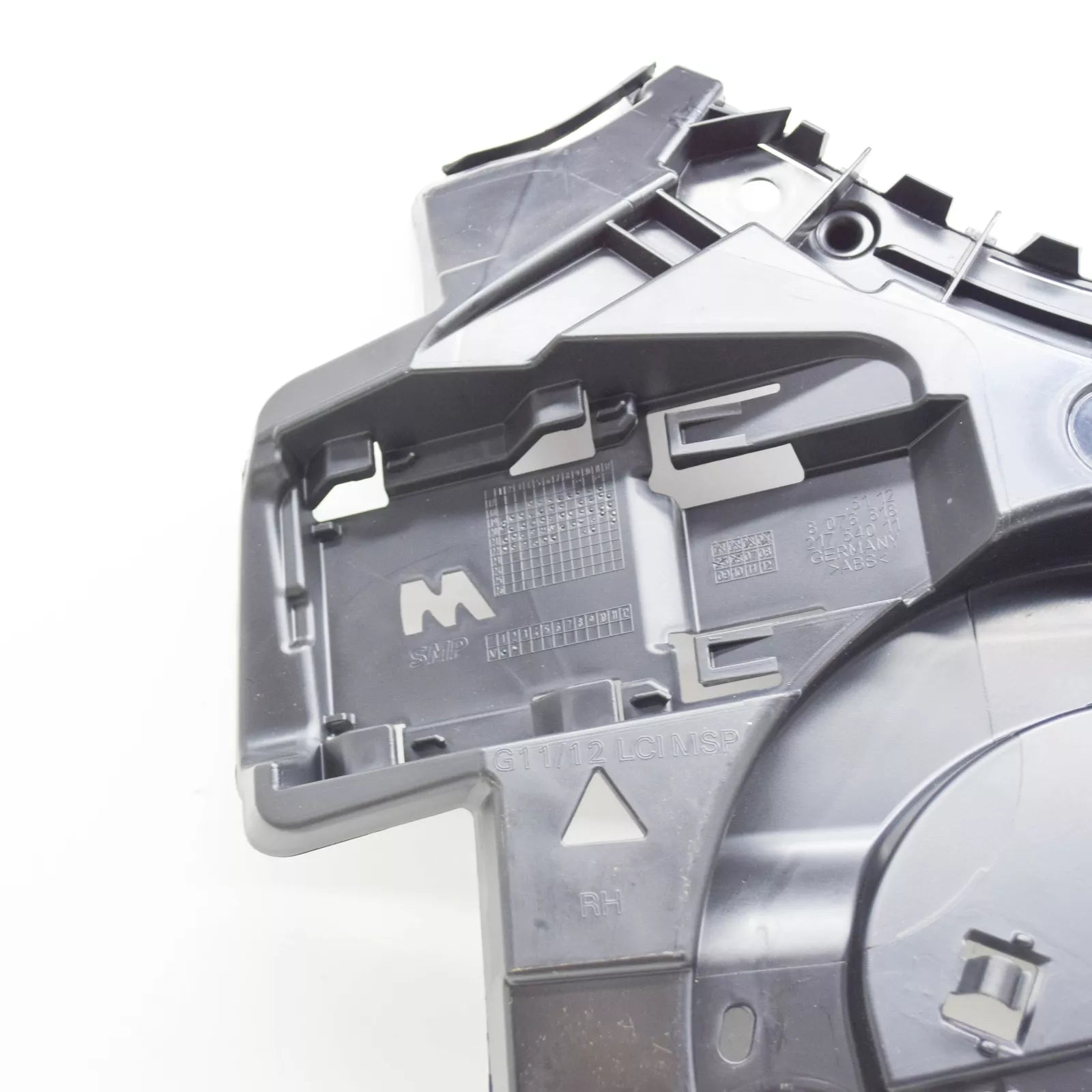 NEW BMW 7 G11 G12 M REAR RIGHT BUMPER BRACKET MOUNT 51128076818 ORIGINAL