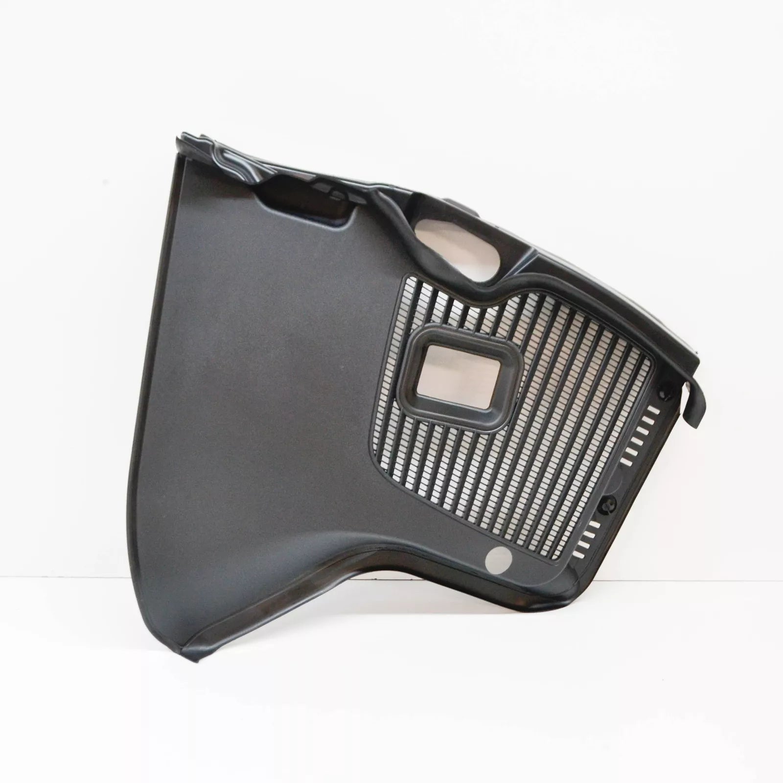 NEW MERCEDES-BENZ GLC X253 FRONT WIPER COWL WATER DEFLECTOR A2538305100