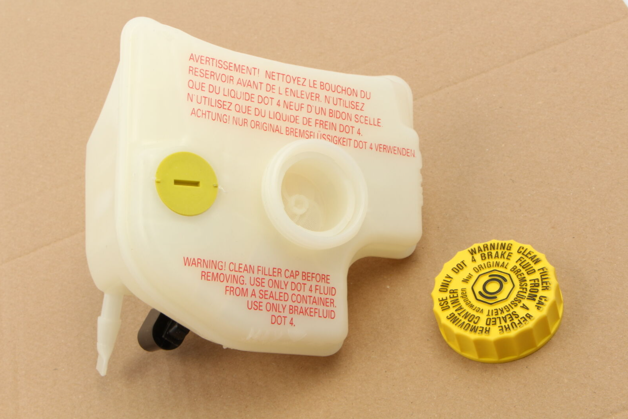 new audi r8 spyder 42 brake fluid reservoir 3d0611301b original