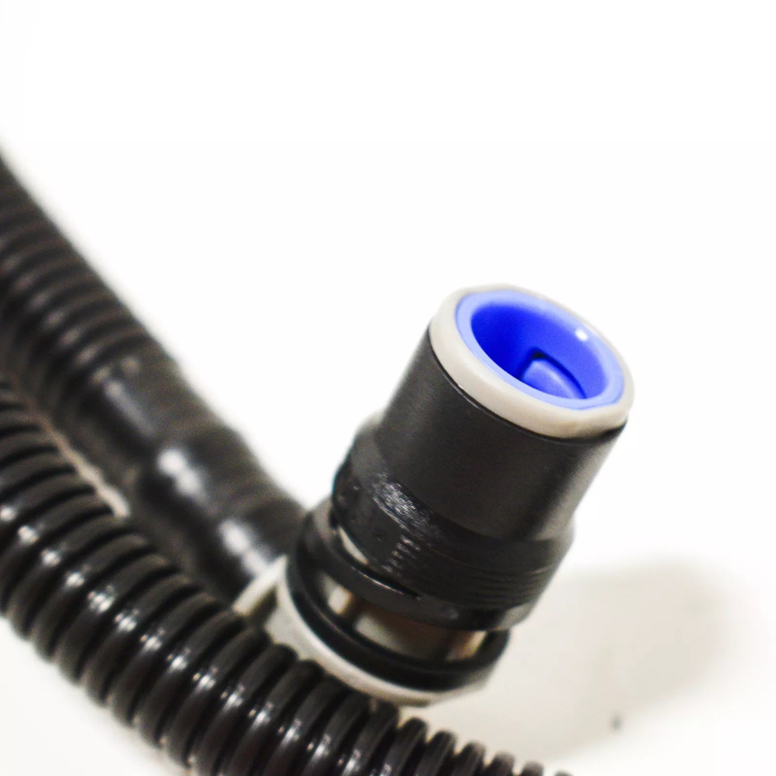 NEW BMW 1 F21 HEADLIGHT CLEANING HOSE LINE 61677241677 2013 ORIGINAL