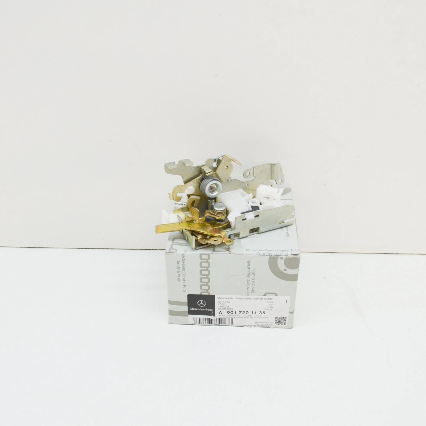 NEW MERCEDES-BENZ VITO 638 REAR SWIVEL DOOR LOCK A9017201135 ORIGINAL