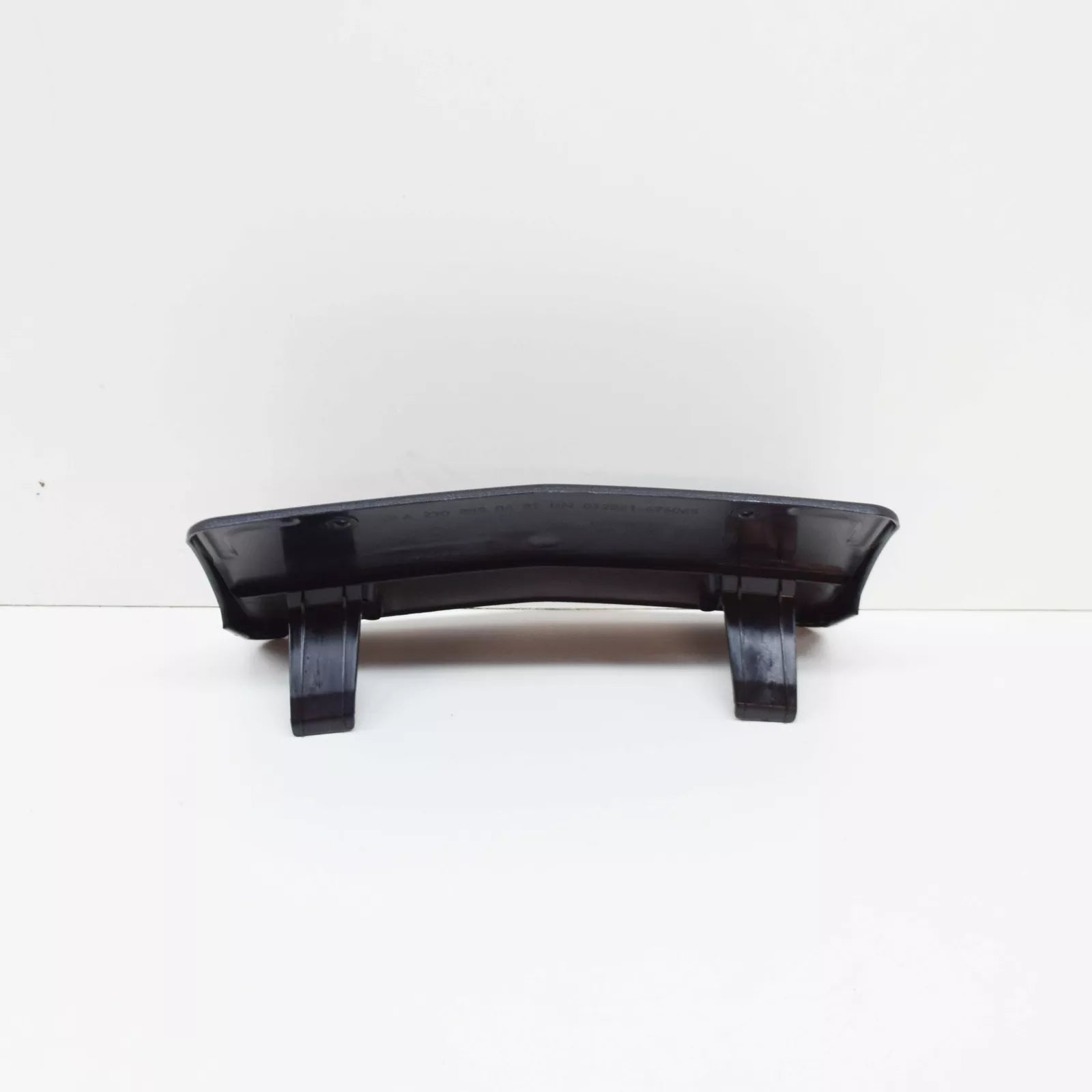 NEW MERCEDES-BENZ SL R230 FRONT LICENSE PLATE MOLDING A23088504819051