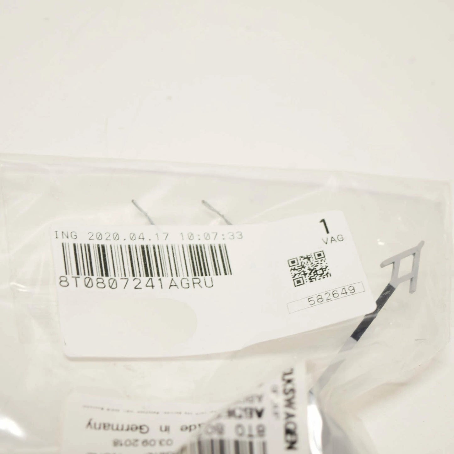 NEW AUDI A5 8T FRONT BUMPER TOW HOOK EYE COVER 8T0807241AGRU 2013