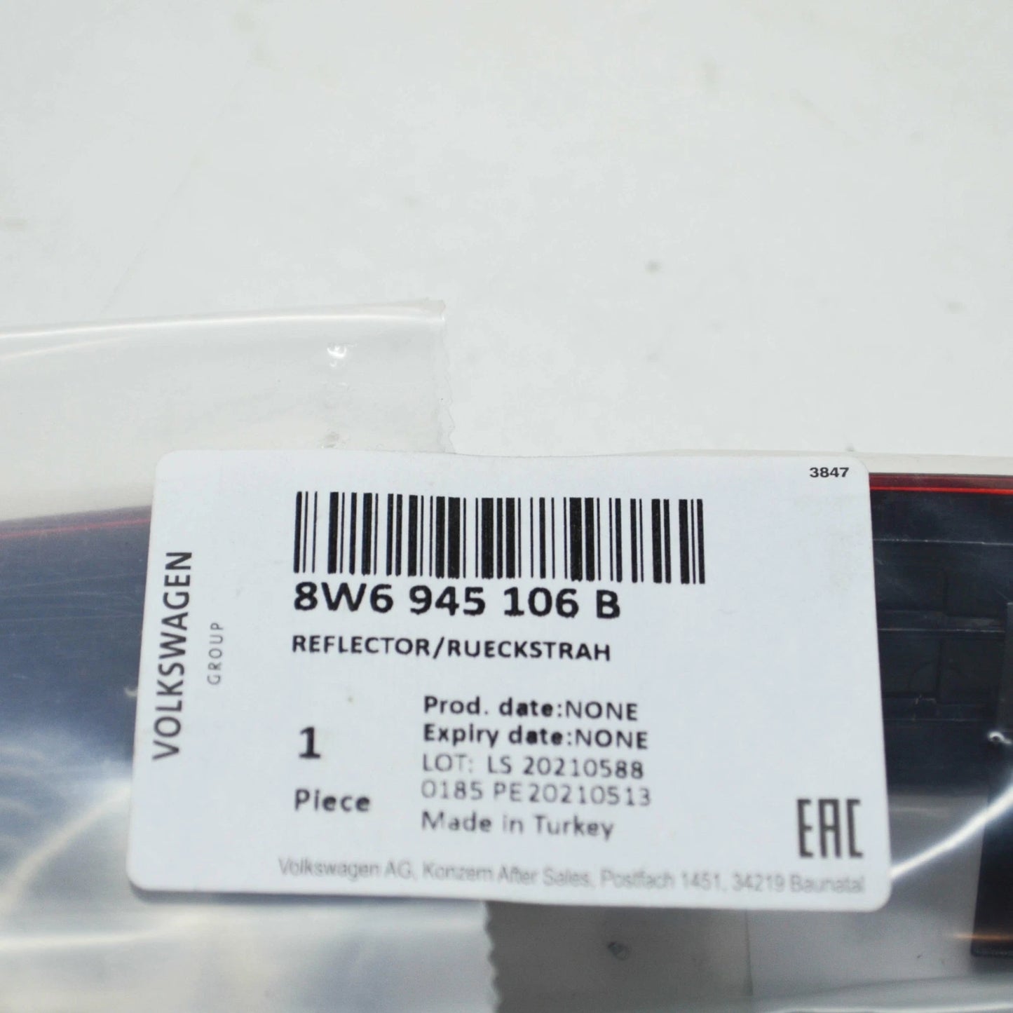 NEW AUDI A5 8W6 REAR RIGHT BUMPER REFLECTOR 8W6945106B ORIGINAL