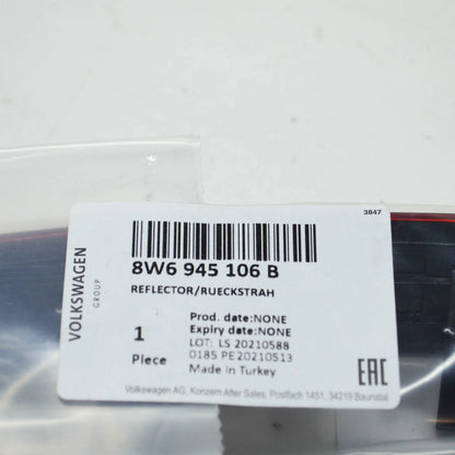 NEW AUDI A5 8W6 REAR RIGHT BUMPER REFLECTOR 8W6945106B ORIGINAL