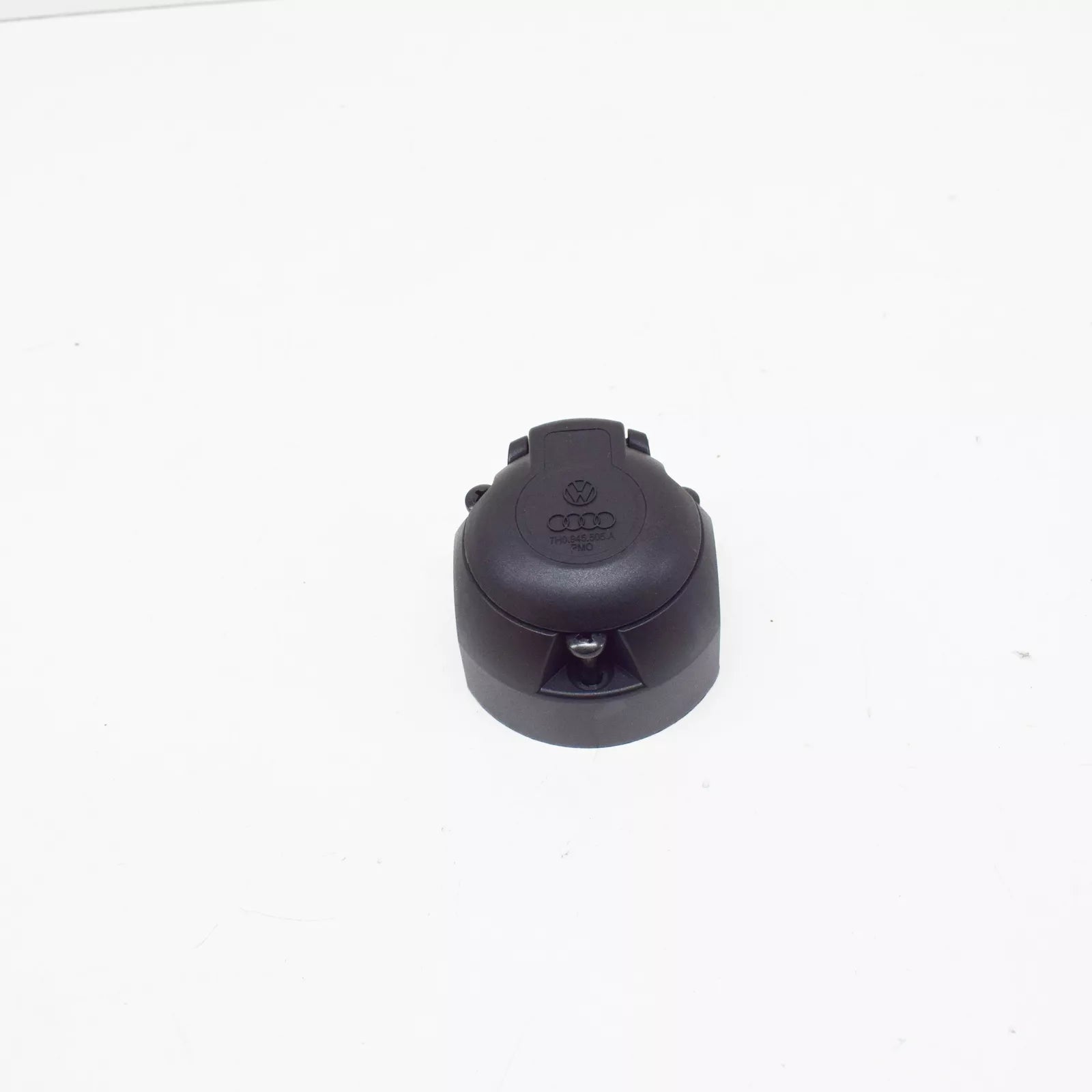NEW VW TRANSPORTER T5 TRAILER COUPLING SOCKET HOUSING 7H0945505A