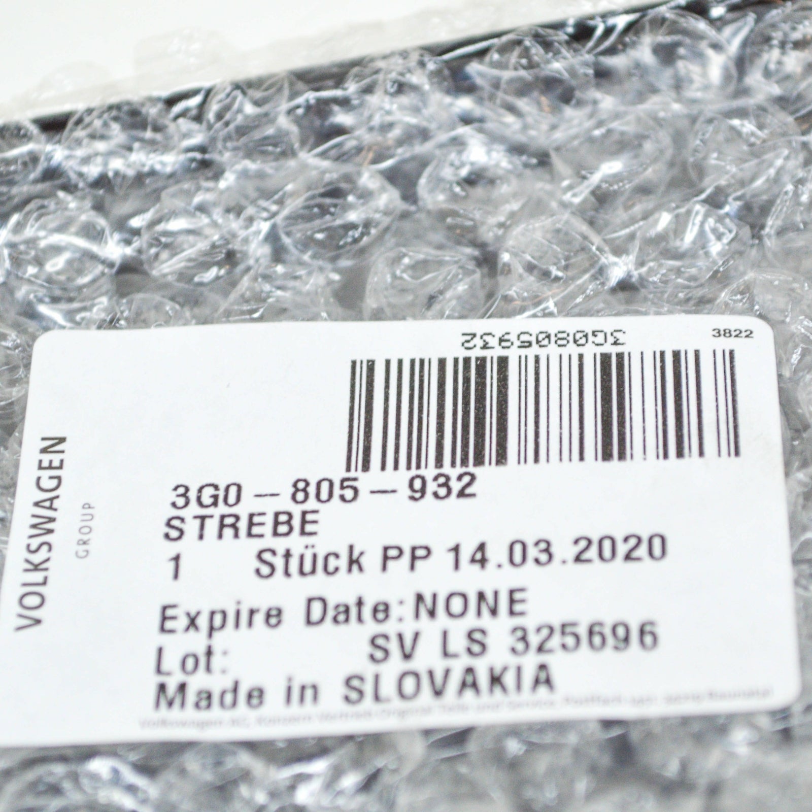 NEW VW PASSAT B8 RIGHT UPPER RADIATOR LOCK CARRIER BRACE 3G0805932 ORIGINAL