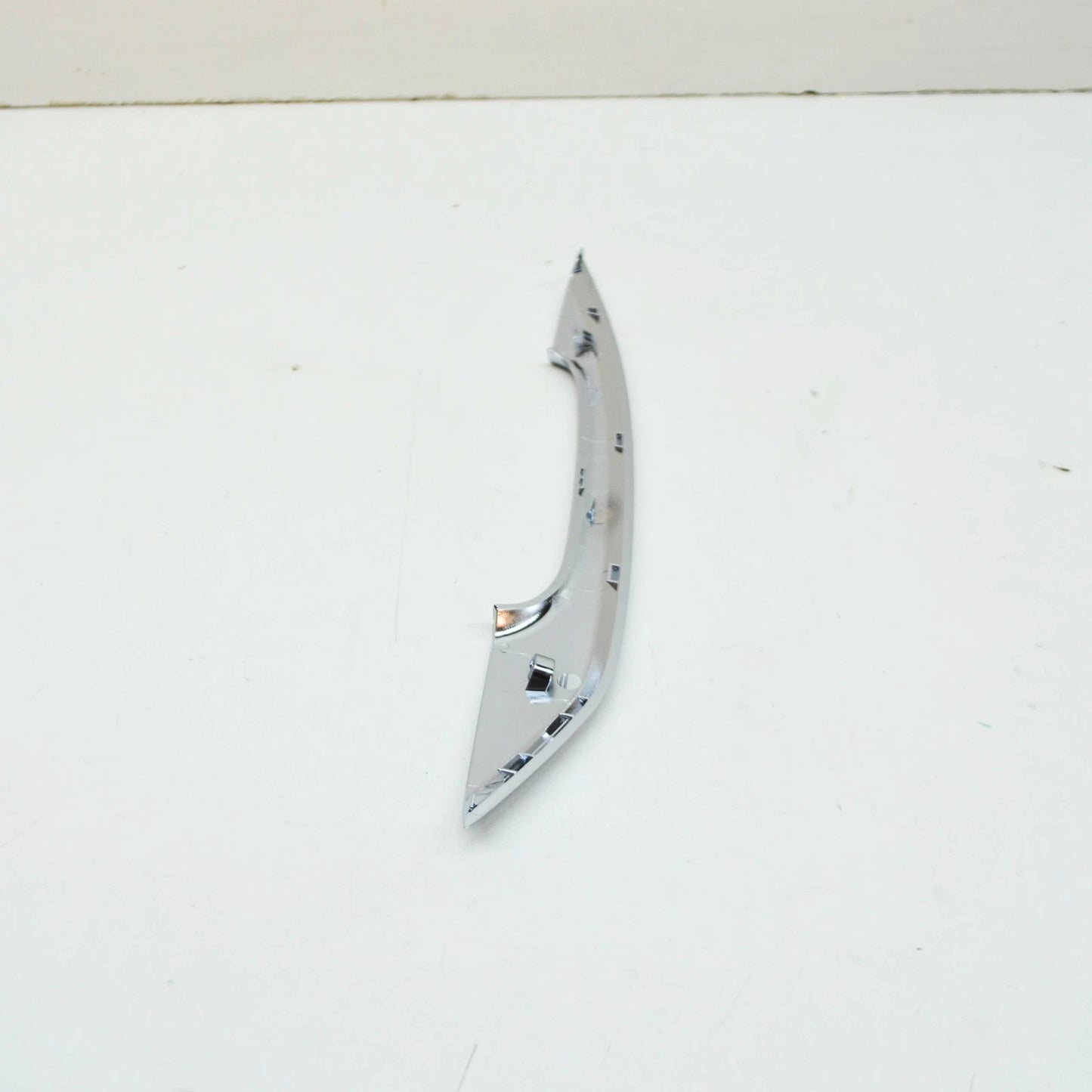 NEW AUDI A5 8W6 FRONT LEFT DOOR EXTERIOR HANDLE TRIM 8W0837899A