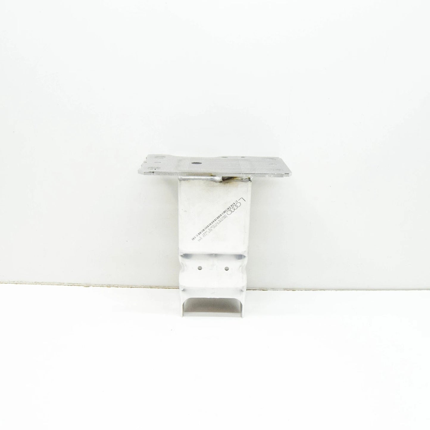 NEW AUDI A4 B9 FRONT BUMPER CARRIER LEFT SIDE BRACKET 8W0807133 ORIGINAL