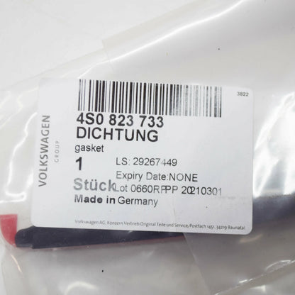 NEW AUDI R8 4S ENGINE BAY RUBBER SEAL 4S0823733 2017