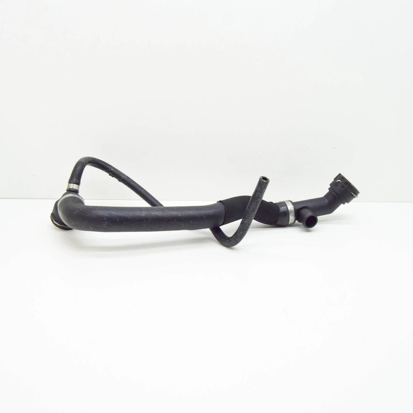 NEW AUDI A1 SPORTBACK GB WATER COOLANT HOSE 2Q0122101BF ORIGINAL