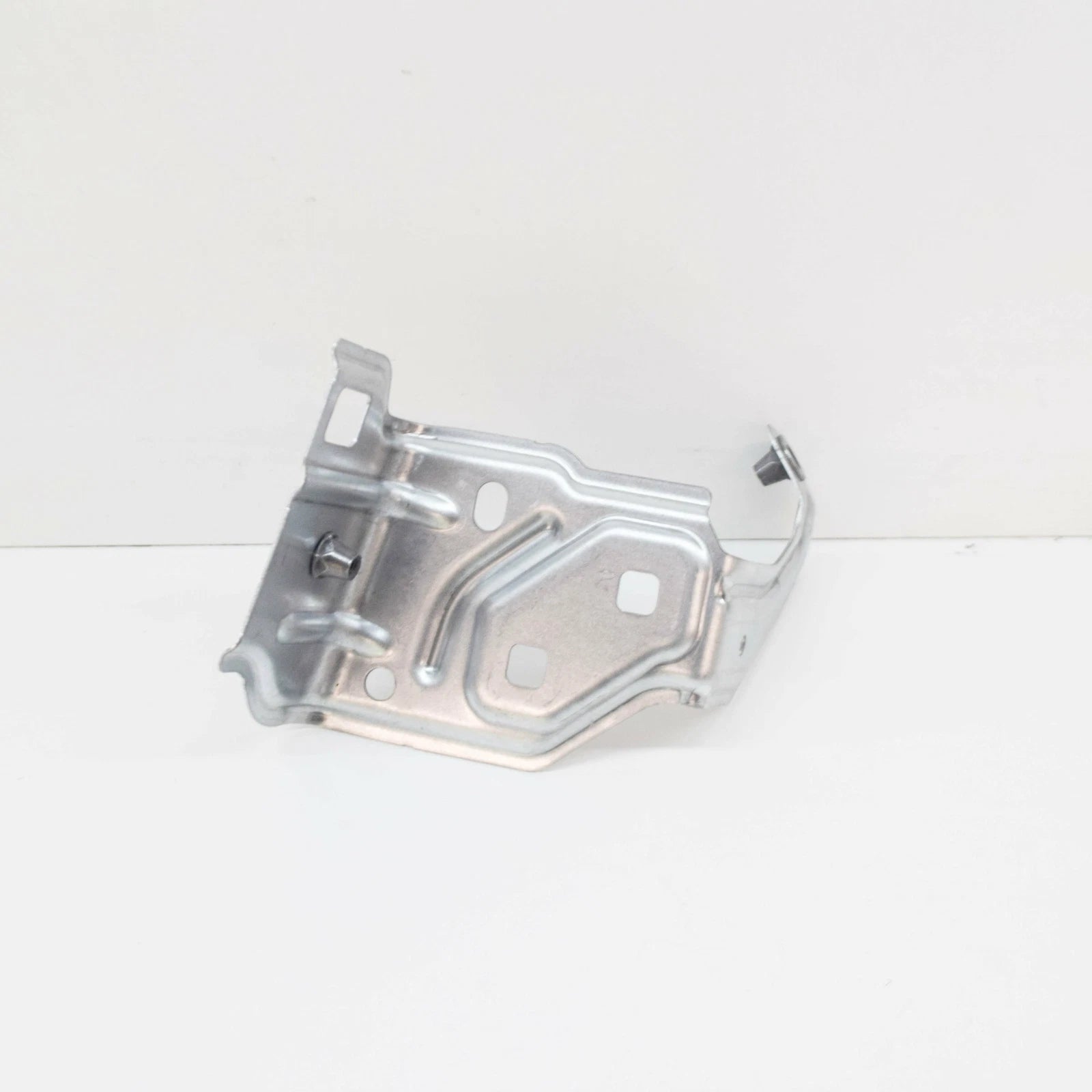 NEW MERCEDES-BENZ GLA H247 FRONT LEFT FENDER HOLDER BRACKET A2478807901 ORIGINAL