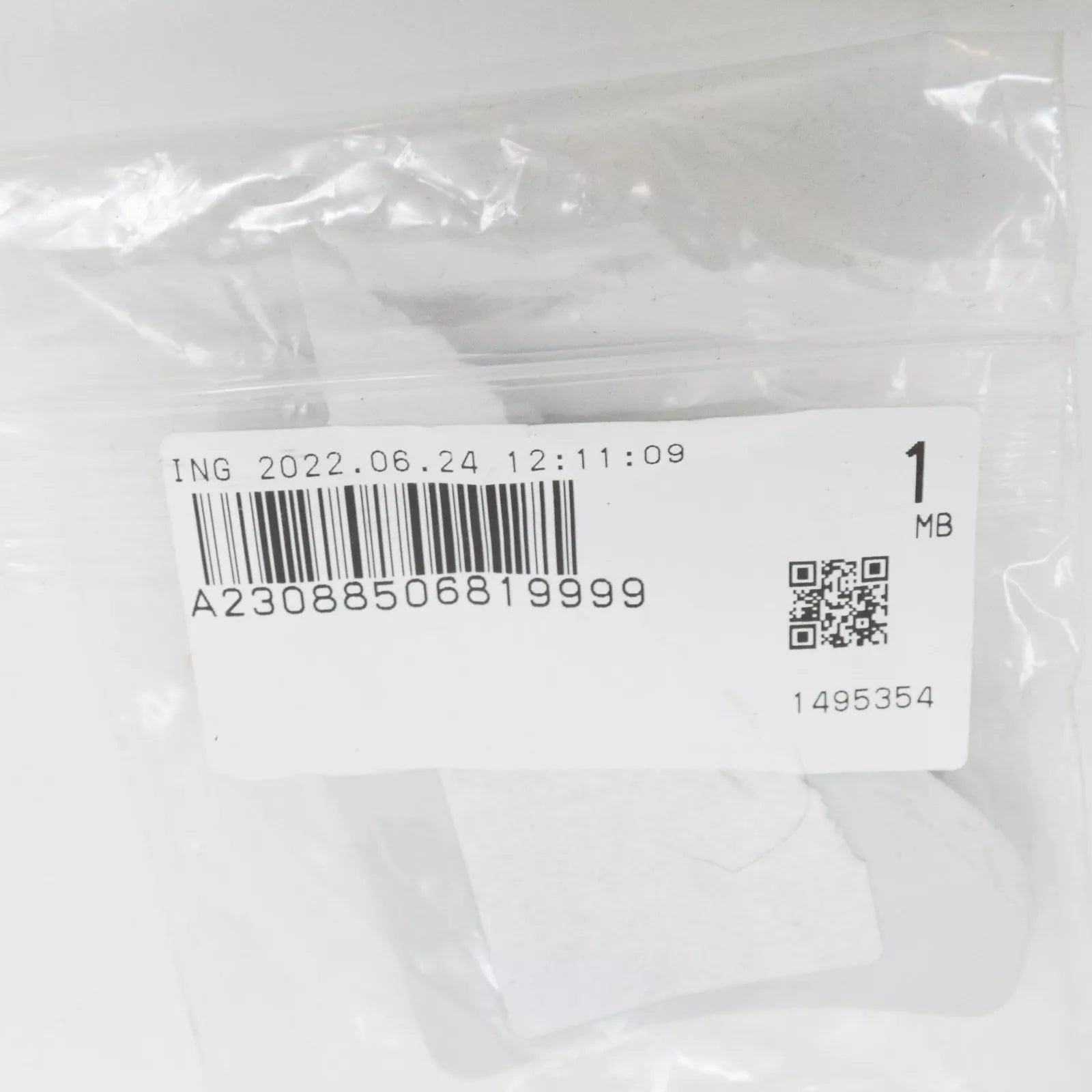 NEW MB SL R230 FRONT RIGHT HEADLIGHT WASHER COVER A23088506819999 ORIGINAL