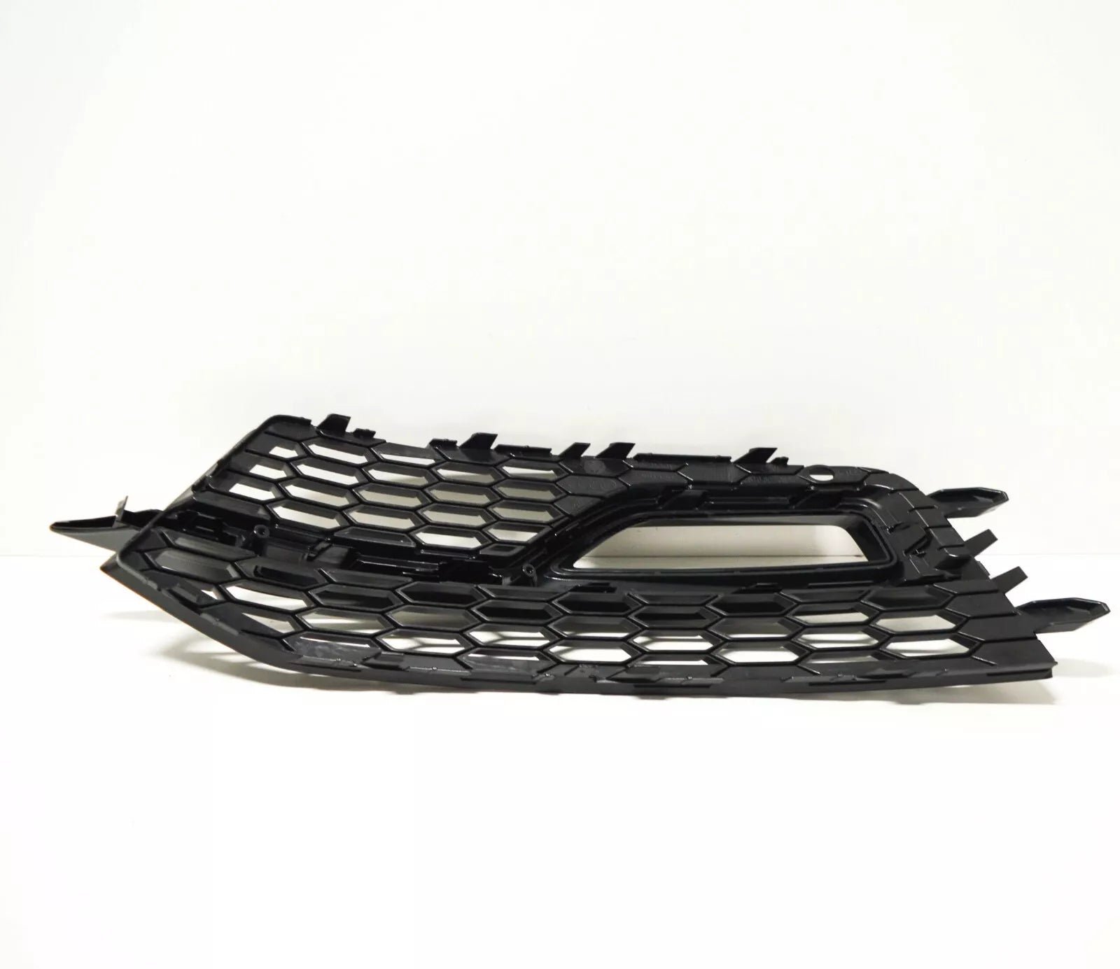 NEW AUDI A5 S LINE 8T FOG LIGHT GRILL FRONT RIGHT SIDE 8T0807682P01C GENUINE