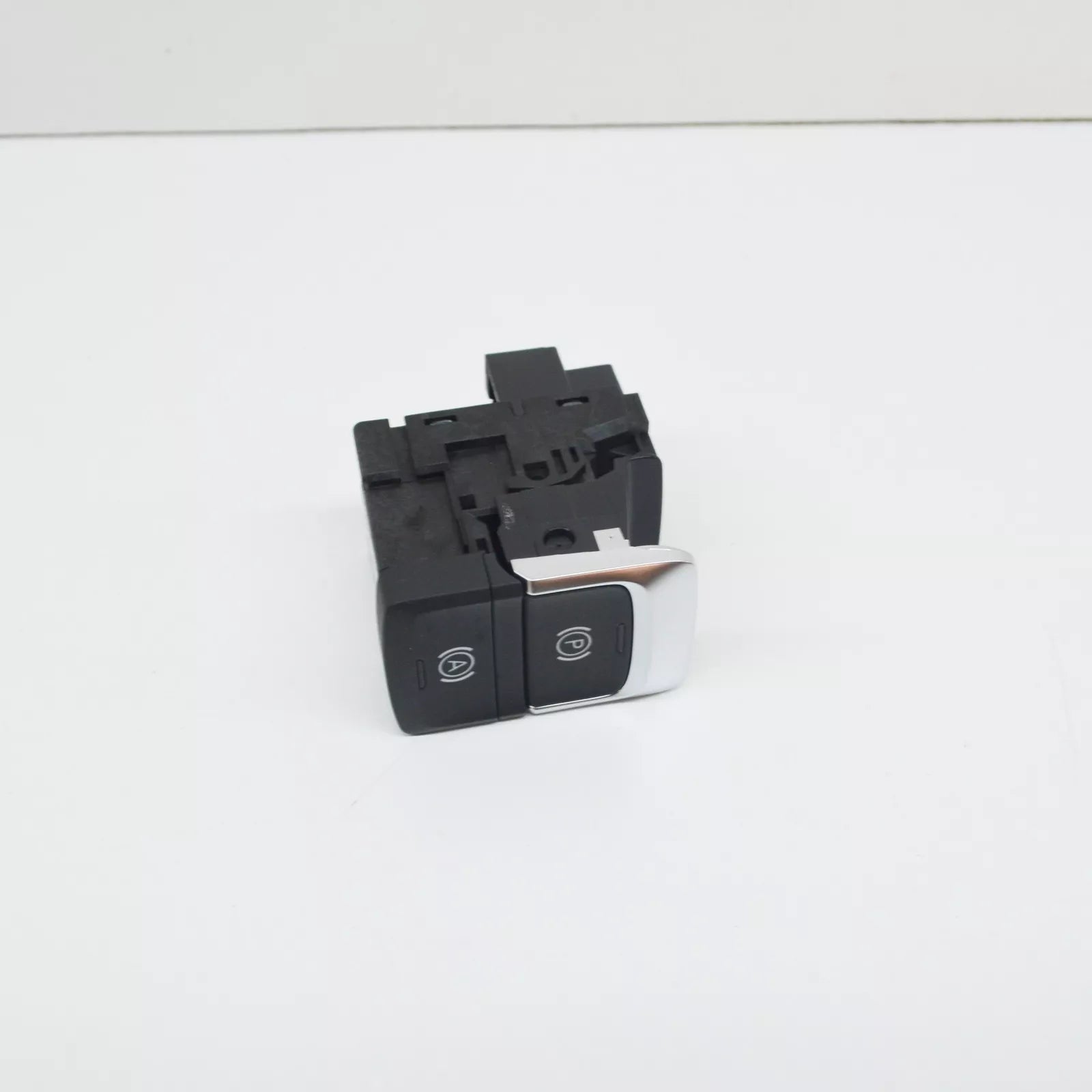 NEW AUDI Q3 8U ELECTROMECHANICAL PARKING BRAKE EPB SWITCH 8U0927225G6PS