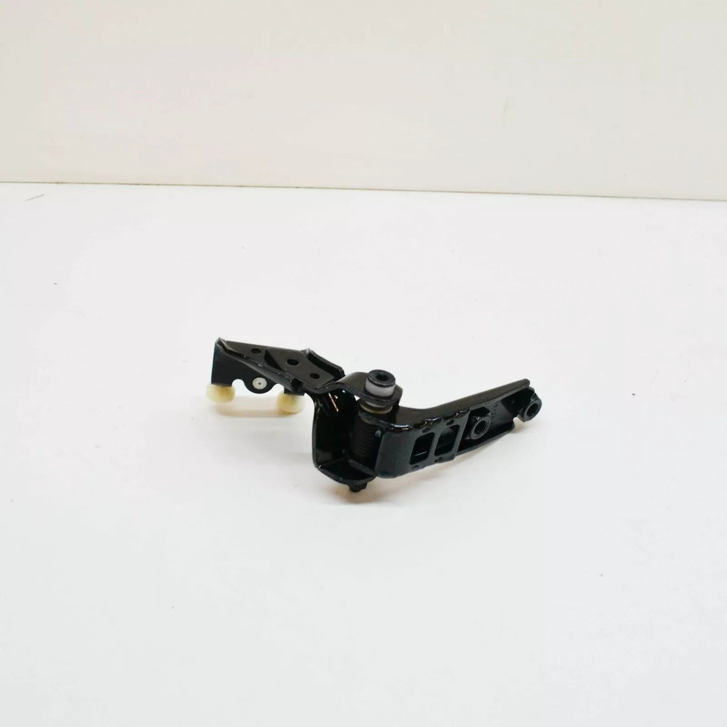 NEW VOLKSWAGEN TRANSPORTER T5 SLIDING DOOR LEFT HINGE 7E0843335A