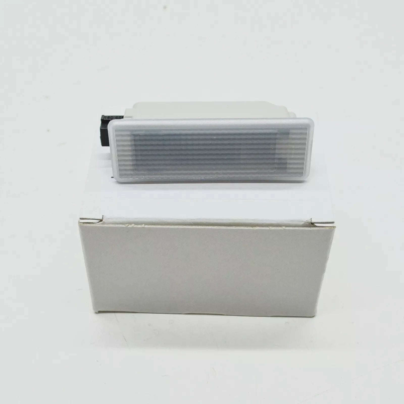 NEW BMW 1 F20 INTERIOR LIGHT 63316972605 63316-972605 ORIGINAL