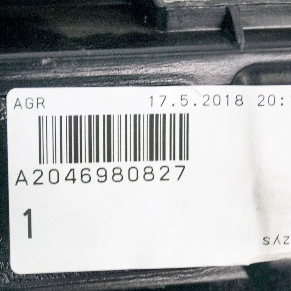 NEW MERCEDES-BENZ GLK-CLASS X204 RIGHT SIDESKIRT BRACKET A2046980827 ORIGINAL