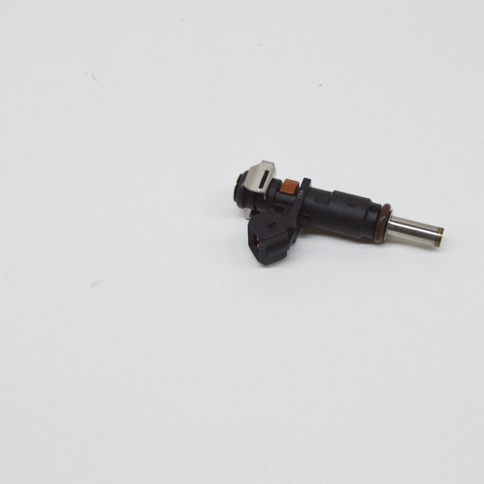 NEW BMW E60 E81 E82 E84 E87 E88 E90 FUEL INJECTOR 7561277 13537561277 ORIGINAL