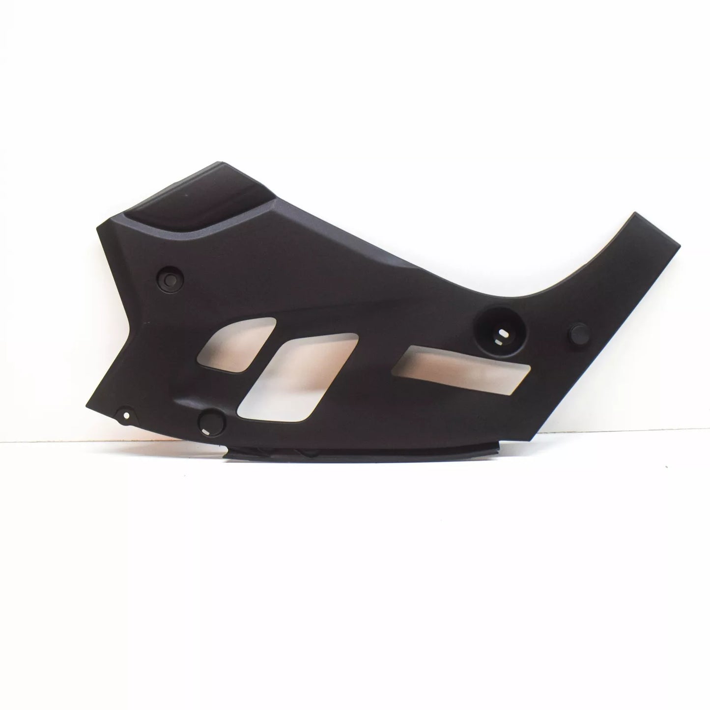 NEW BMW 5 G31 UPPER LEFT ENGINE COMPARTMENT COVER 5176734960 ORIGINAL