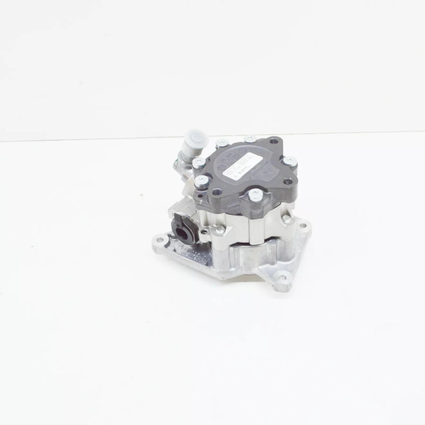 NEW AUDI R8 SPYDER 42 POWER STEERING PUMP 420145157A ORIGINAL