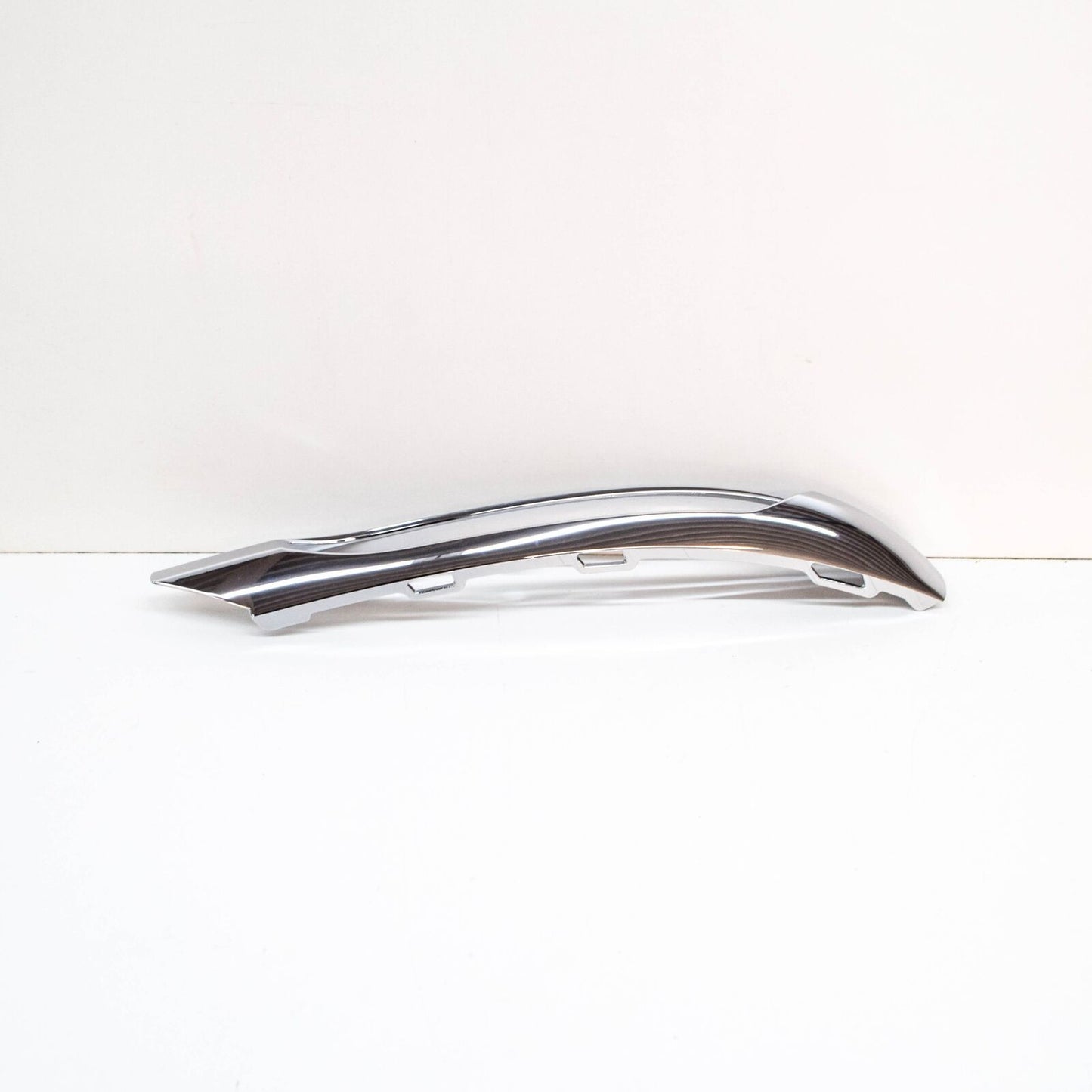 NEW MERCEDES-BENZ C-CLASS W204 FRONT RIGHT LIGHT DRL TRIM A2048853074 ORIGINAL