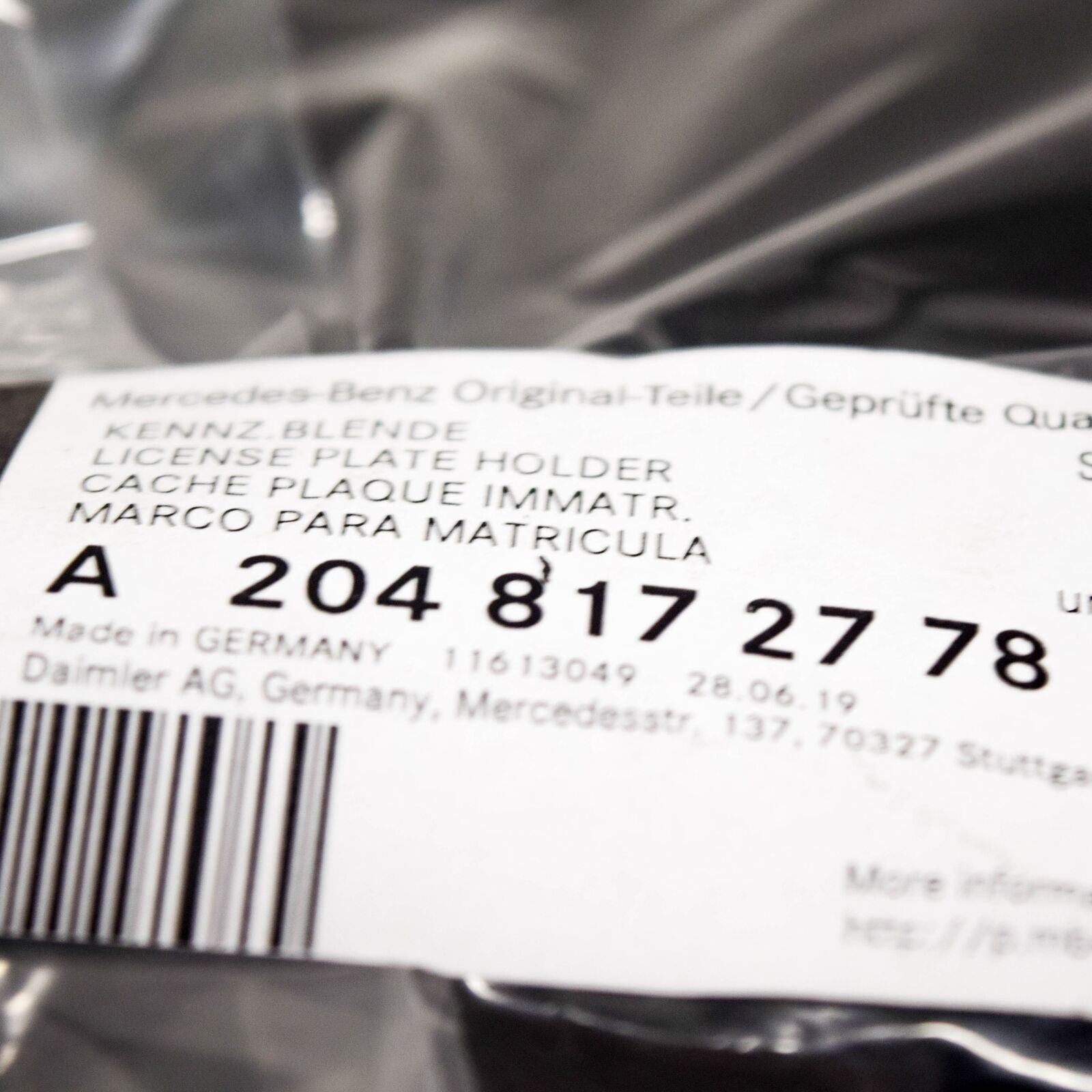 NEW MB C-CLASS W204 FRONT BUMPER LICENSE NUMBER PLATE A2048172778 2012 ORIGINAL