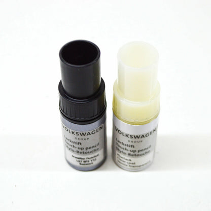 NEW VOLKSWAGEN AUDI AVUS SILVER TOUCH-UP PAINT SET LST0P2Y7J ORIGINAL