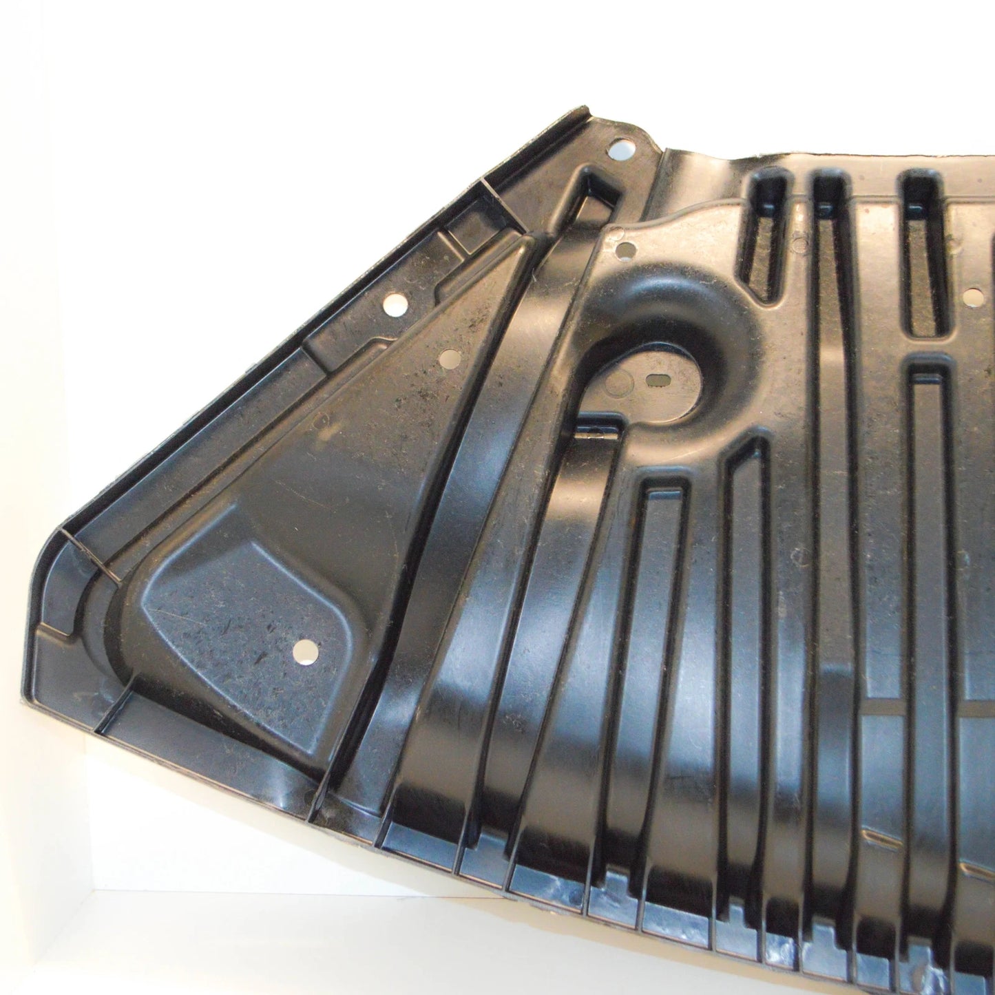 NEW MERCEDES-BENZ E-CLASS C207 FRONT DEFLECTOR A2075240930 2014 ORIGINAL