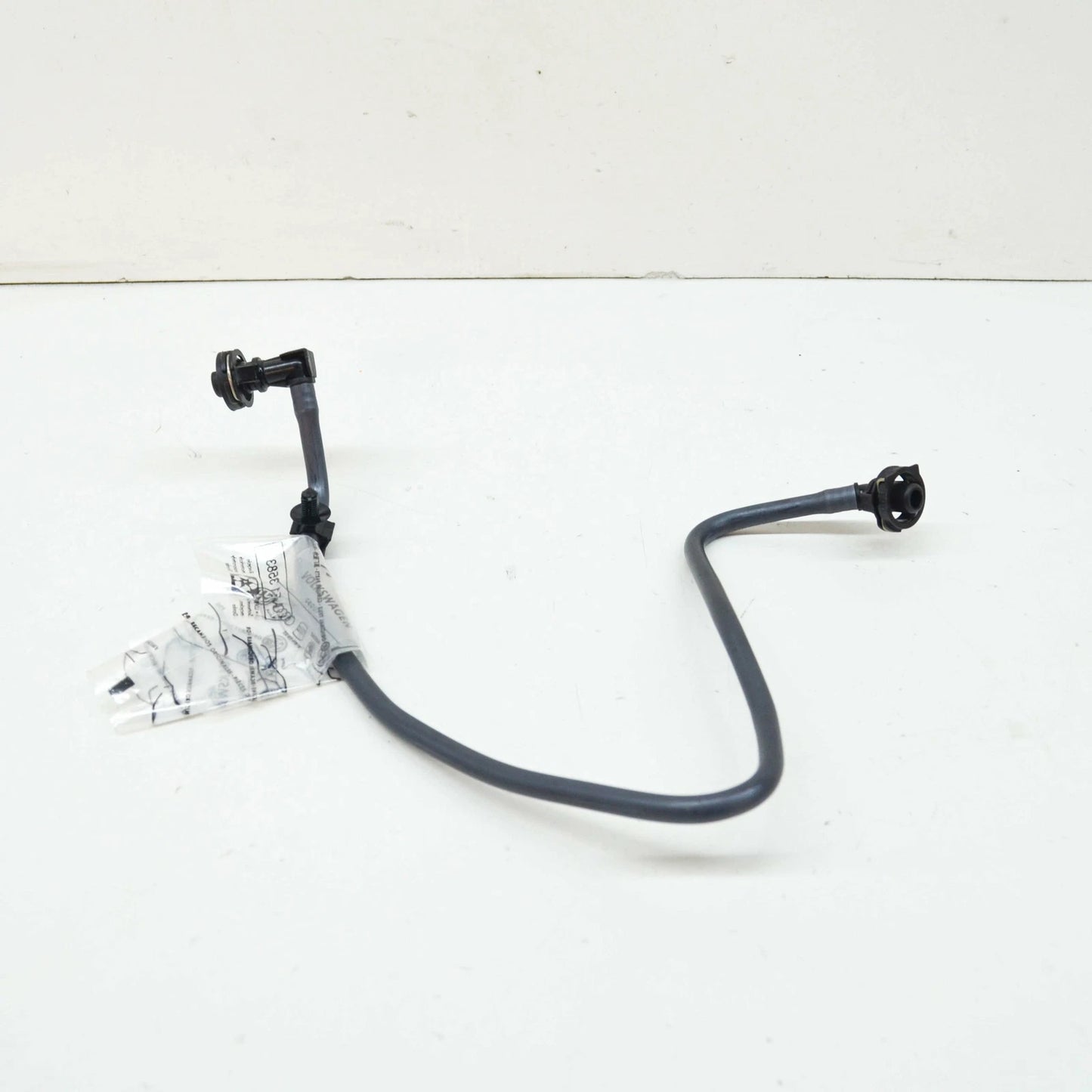 NEW AUDI Q8 ENGINE COOLANT HOSE PIPE 4M0121081DD ORIGINAL