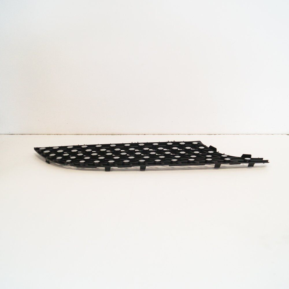 NEW MERCEDES BENZ C CLASS W205 FRONT RIGHT BUMPER GRILLE A2058882260 ORIGINAL