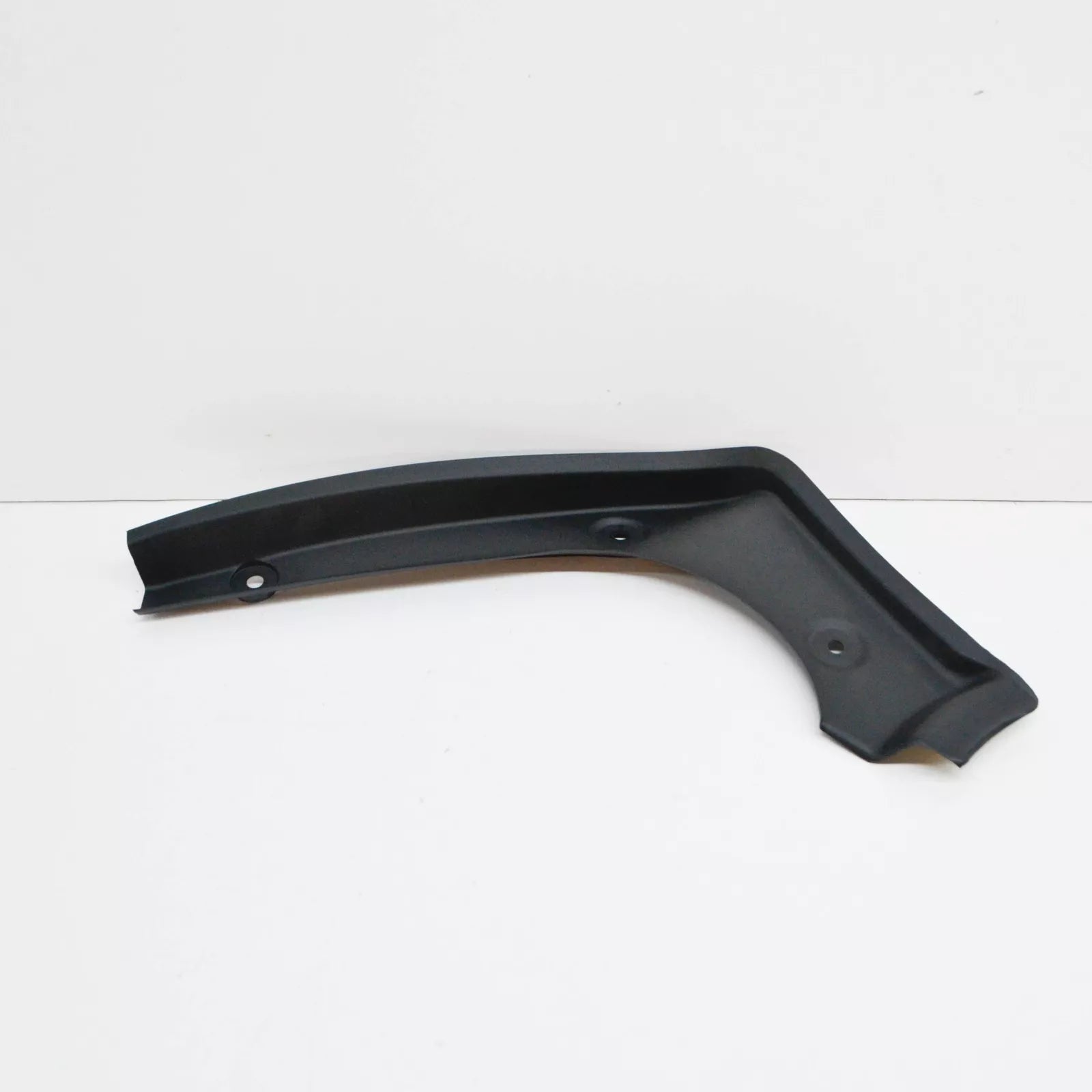 NEW BMW 6 E63 REAR LEFT WATER CHANNEL COVER 51717124909 7124909 ORIGINAL