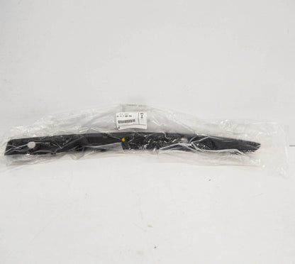 NEW BMW 1 E81 FRONT BUMPER RIGHT RUBBER STRIP PDC 51117185134 ORIGINAL