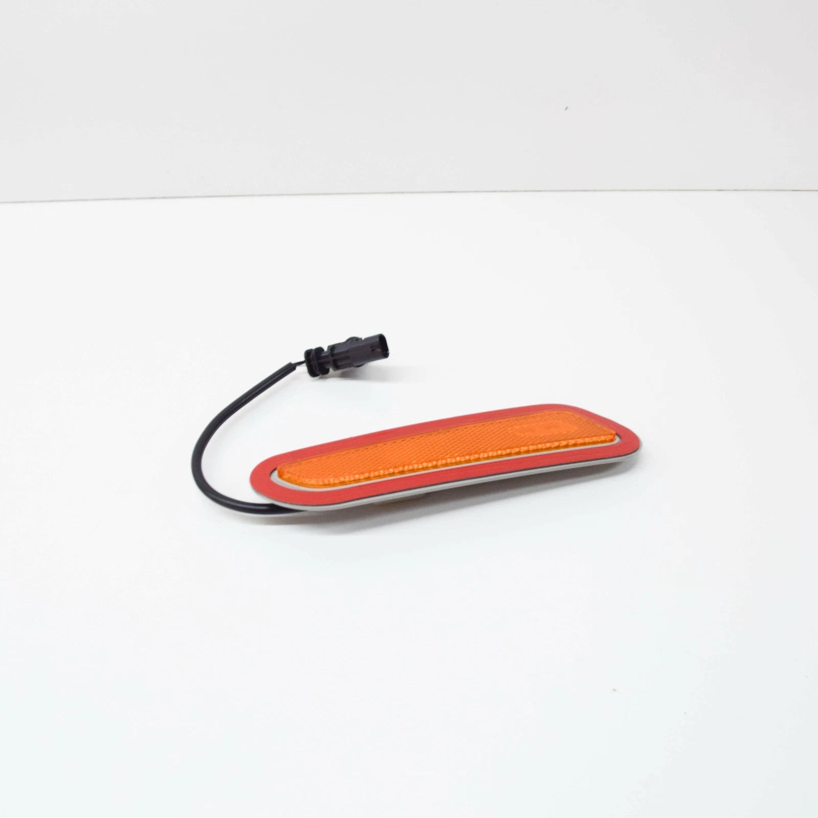 NEW AUDI R8 4S FRONT RIGHT REFLECTOR 4S0945072B 2018