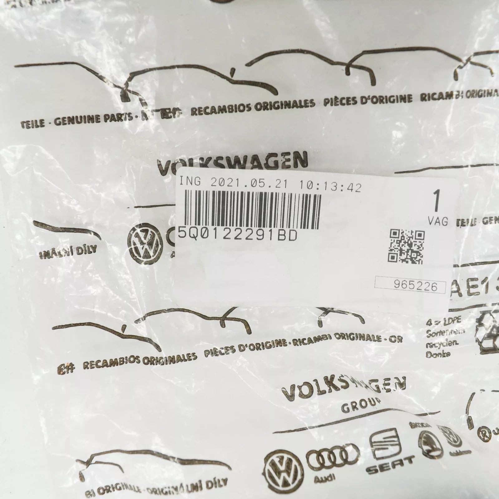 NEW VW GOLF MK7 COOLING SYSTEM QUICK ACTING COUPLING 5Q0122291BD ORIGINAL