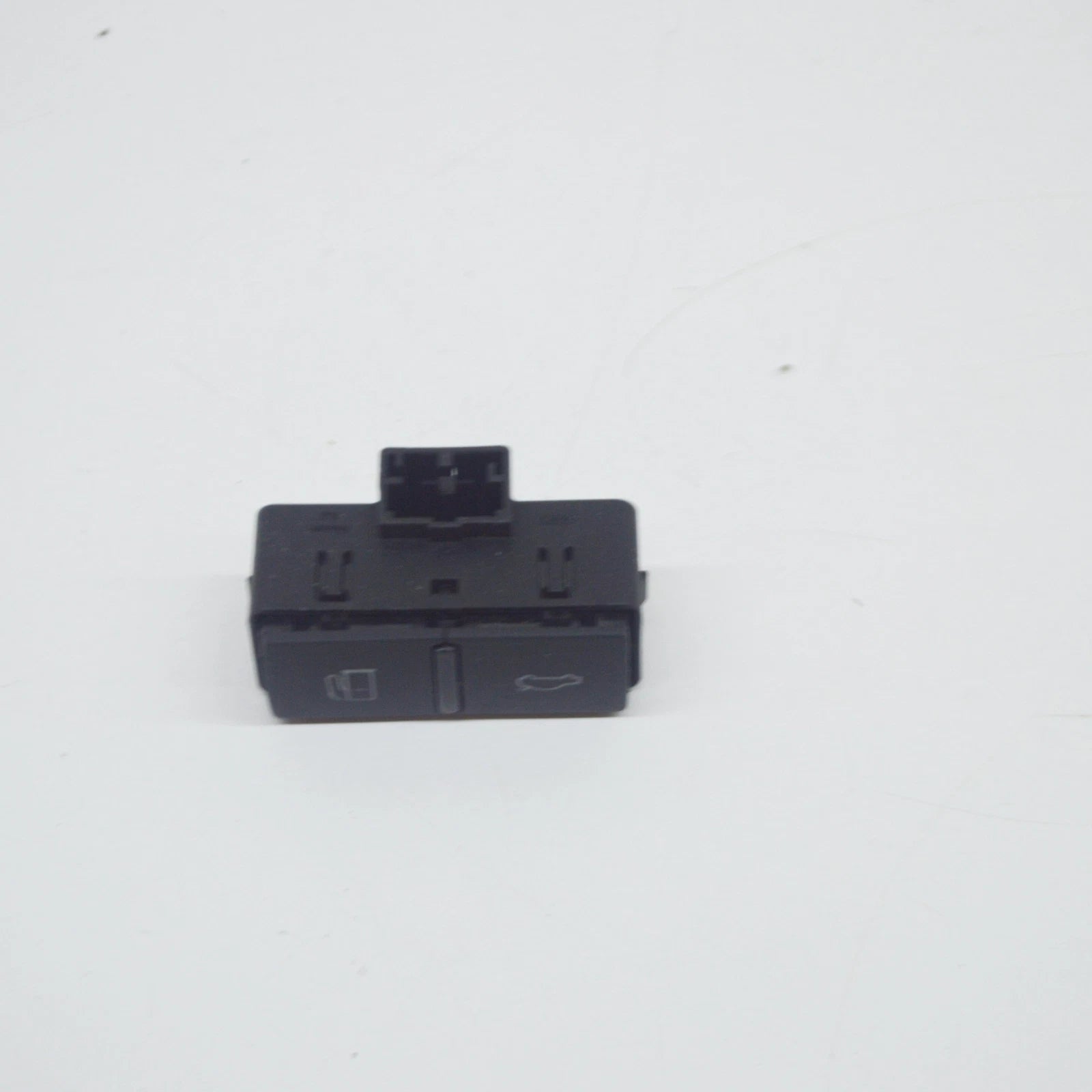 NEW AUDI A8 4E FLAP LOCK CONTROL SWITCH 4E09598315PR ORIGINAL
