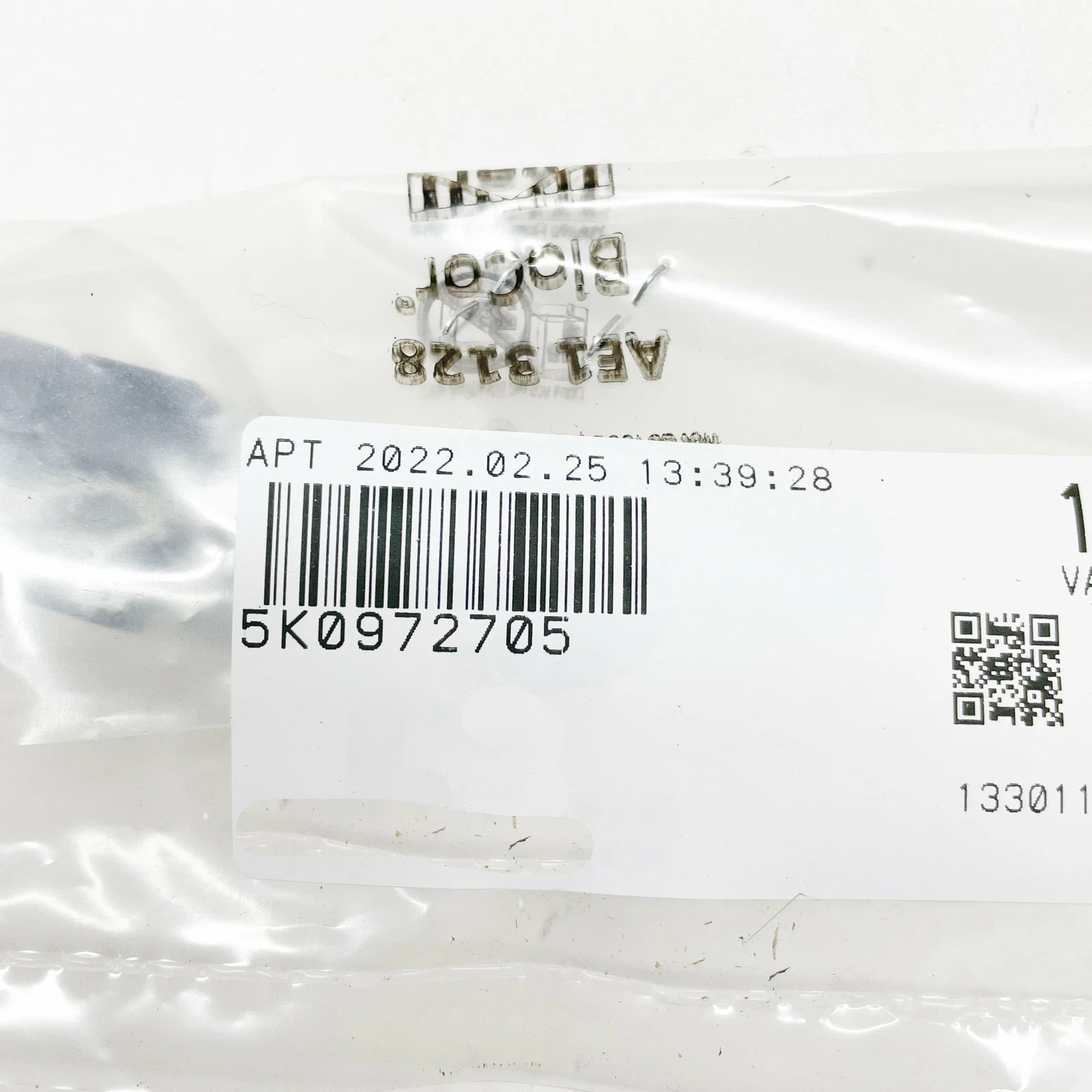 NEW VW BEETLE A5 TAIL LIGHT FLAT CONTACT HOUSING 5K0972705 ORIGINAL