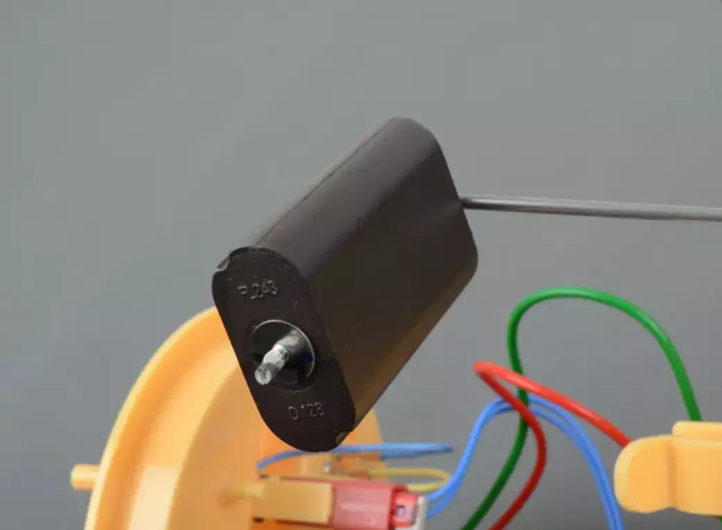 NEW BMW X5 E70 TANK FUEL PUMP 16117195471 7195471 ORIGINAL