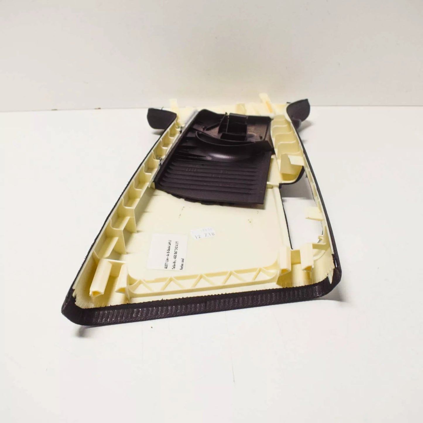 NEW AUDI A6 C7 LEFT B-PILLAR UPPER TRIM 4G0867243AJY1