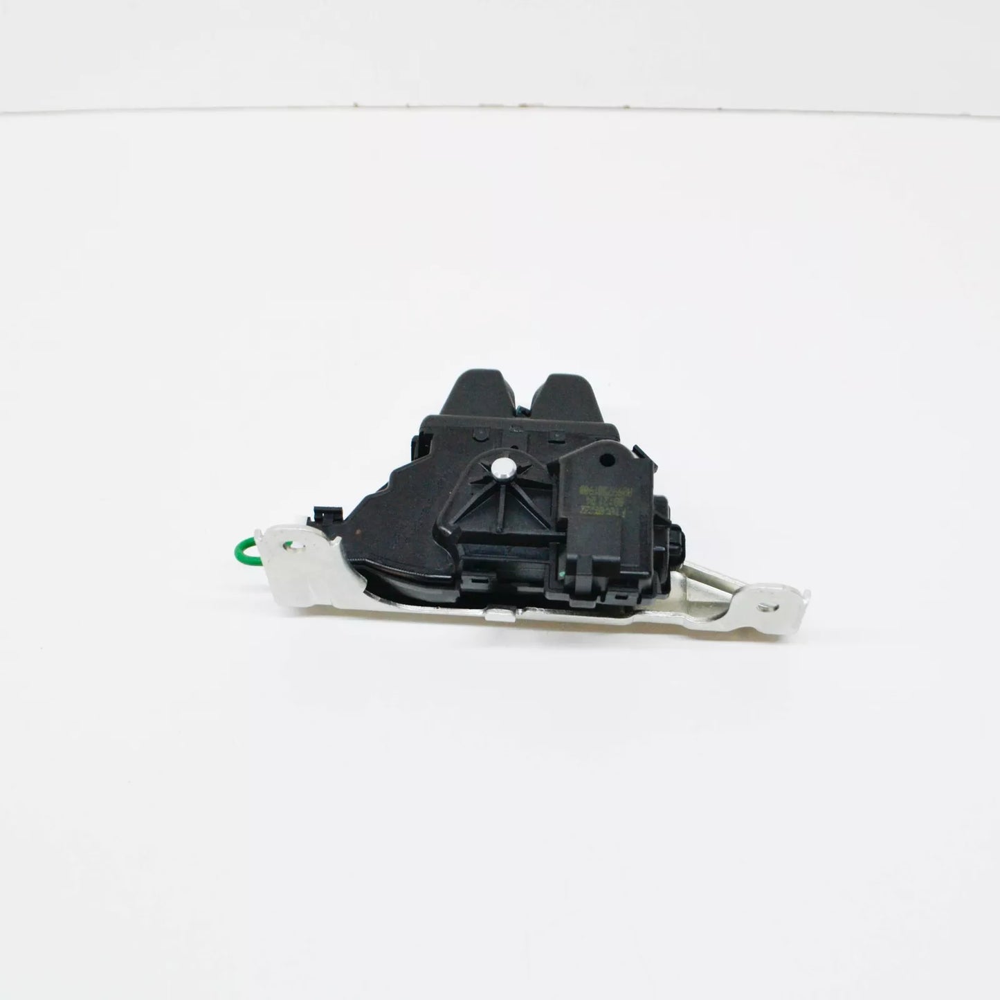 NEW MERCEDES-BENZ CLS C257 REAR LID LOCK A0997501900 ORIGINAL