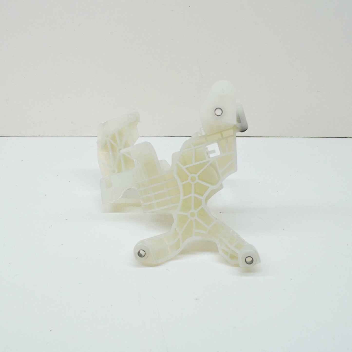 NEW MB E W212 ENGINE COOLING EXPANSION TANK BRACKET A2762000440 ORIGINAL