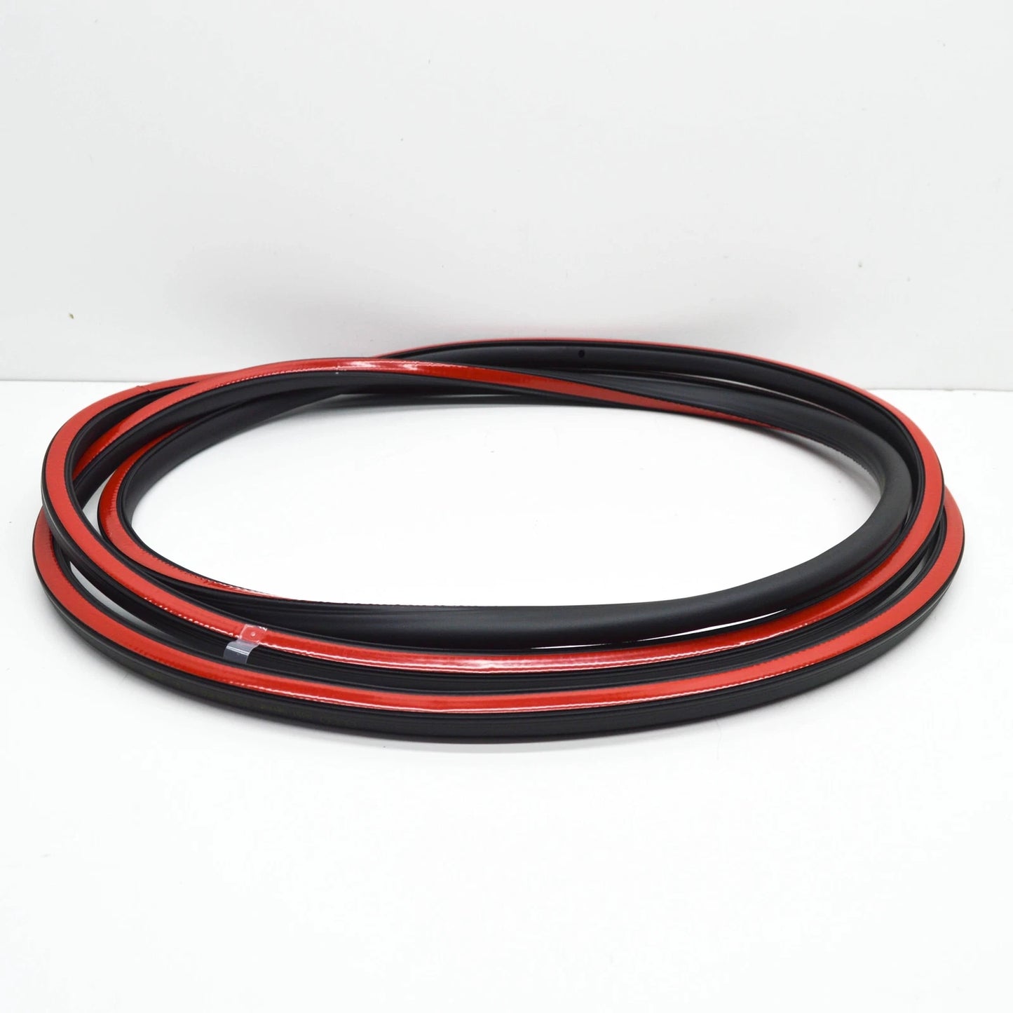 NEW AUDI Q3 F3 FRONT LEFT DOOR SEALING 83A837911A