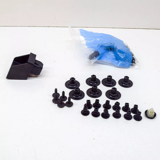 NEW AUDI TT 8S MK3 FRONT FENDER WHEELHOUSE LINER MOUNT KIT 8S0098629