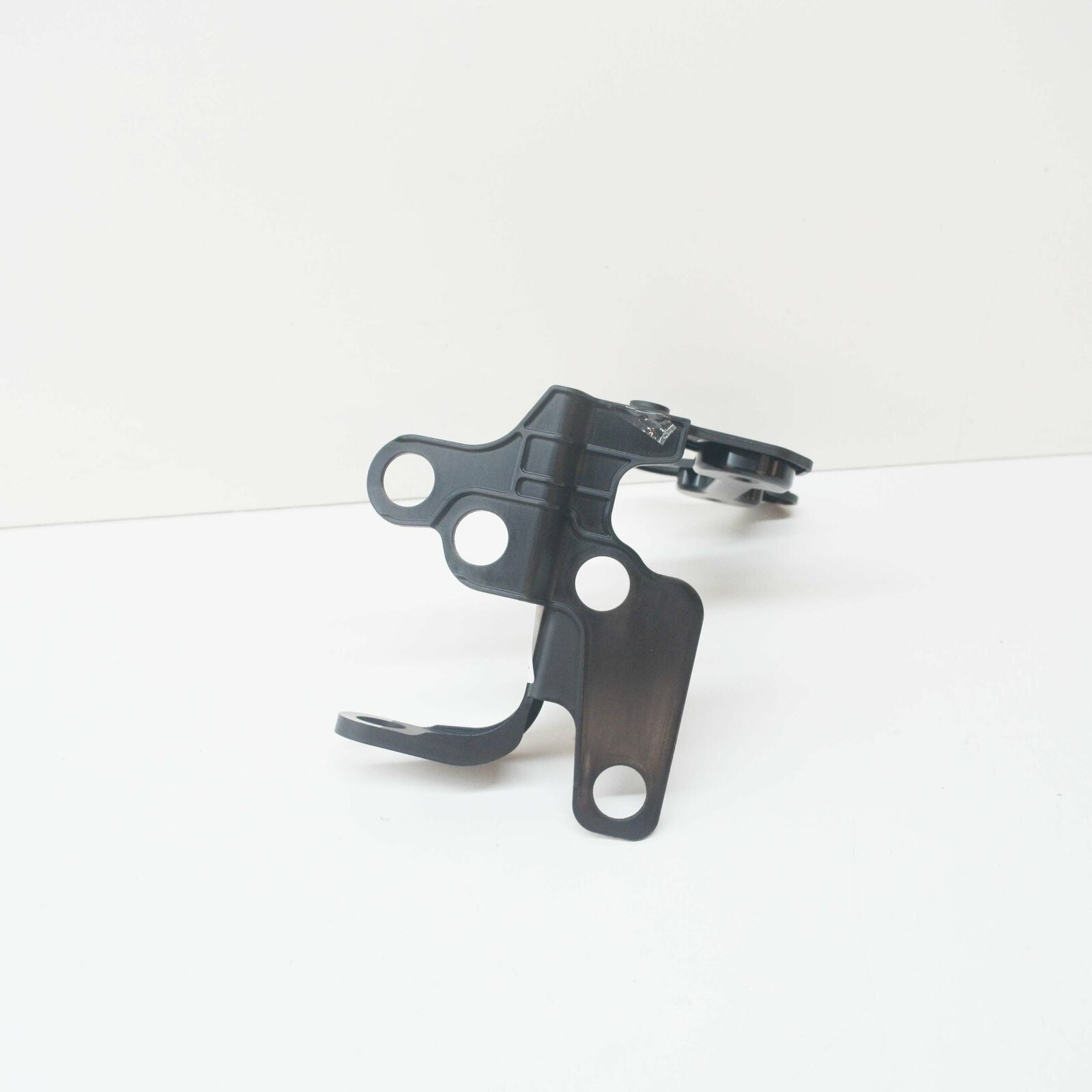 NEW AUDI Q5 FY ADDITIONAL WATER PUMP BRACKET 80A145896M 2017 ORIGINAL