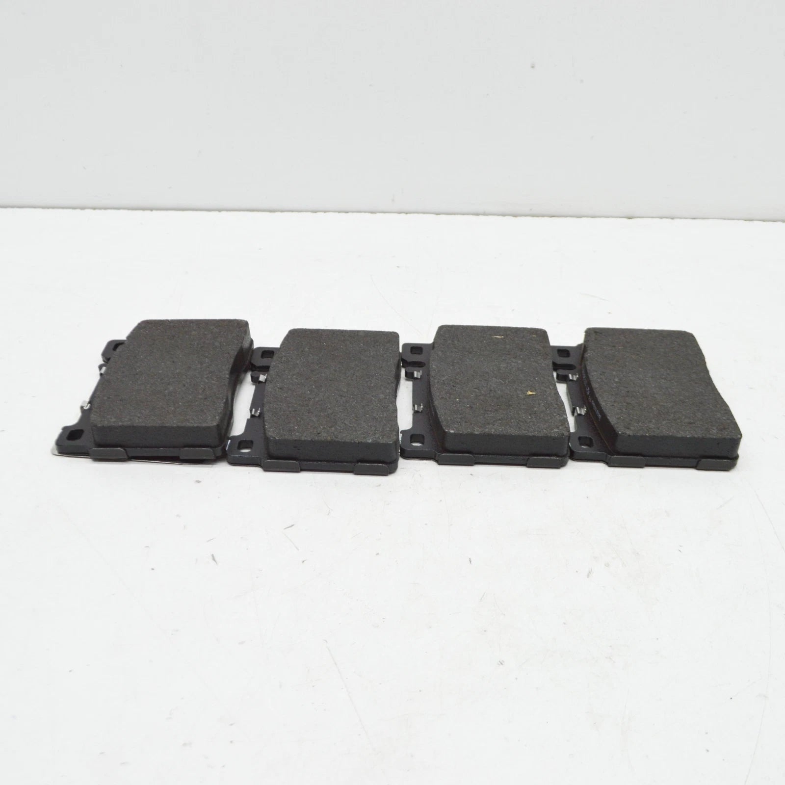 NEW MERCEDES-BENZ S W222 MAYBACH REAR BRAKE PADS SET A0074205120 ORIGINAL