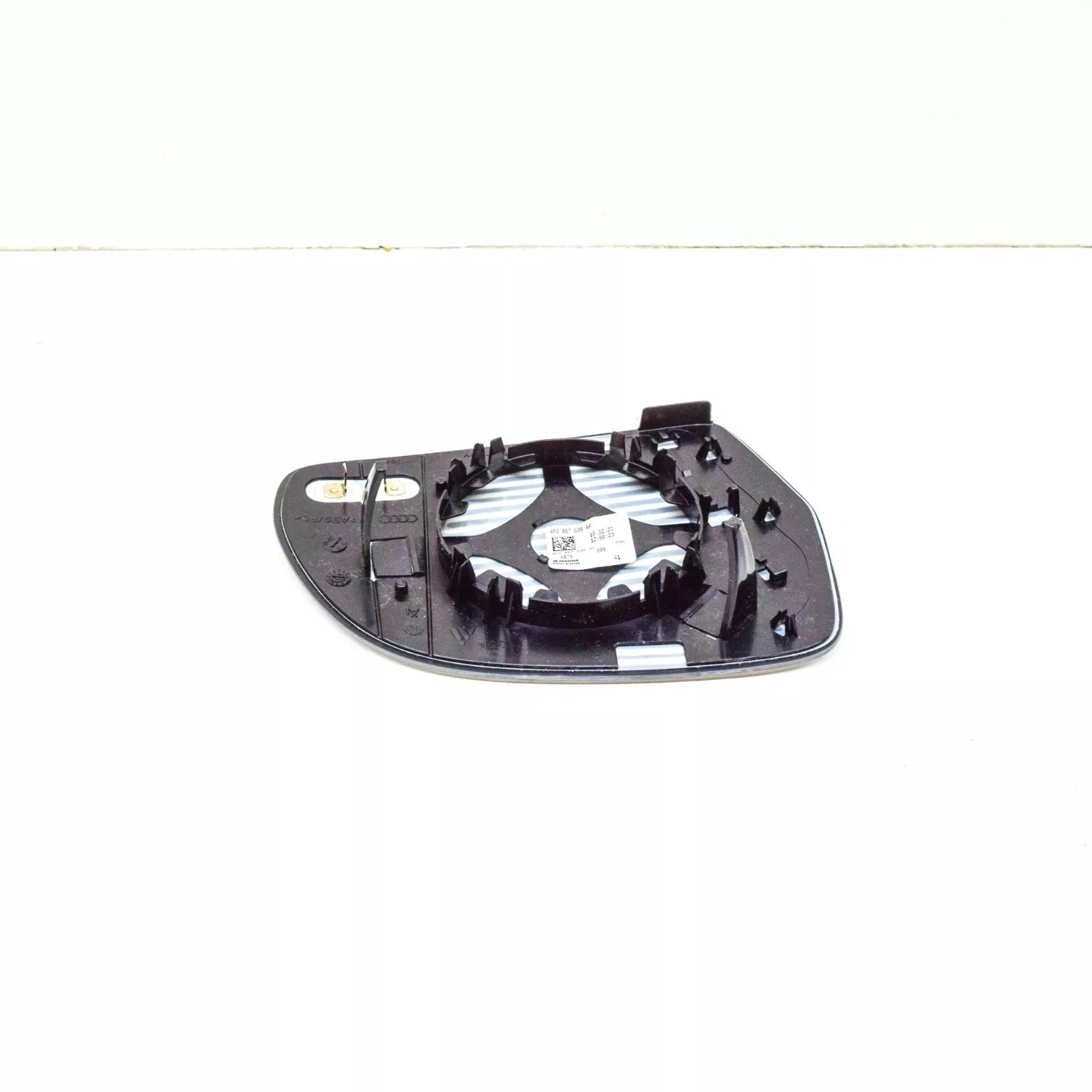 NEW AUDI A3 8P FRONT LEFT DOOR MIRROR GLASS WITH PLATE 4F0857535AF